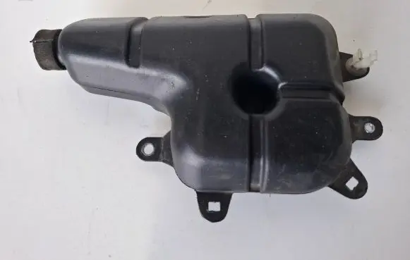 Intake resonator