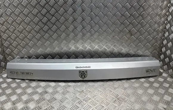 Dodge Caliber Tailgate/boot cover trim set 0ZG79WS2AG 809323AA 062043020018