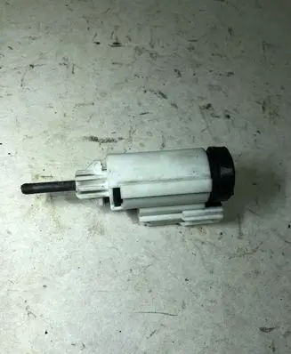 Audi A4 S4 B6 8E 8H Brake pedal sensor switch 8E0927189B