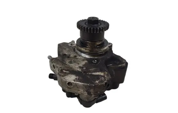 Mercedes-Benz E W212 Fuel injection high pressure pump A6420700801 0445010210