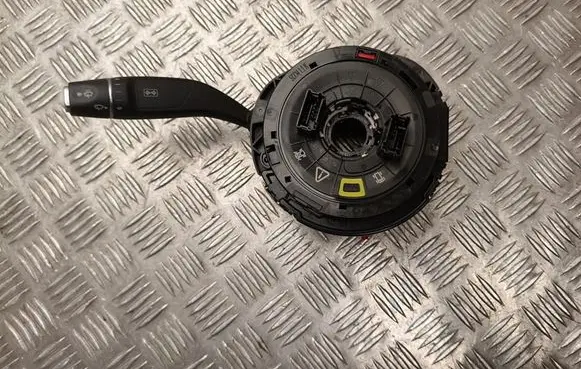 Mercedes-Benz C W205 Wiper turn signal indicator stalk/switch 10268270