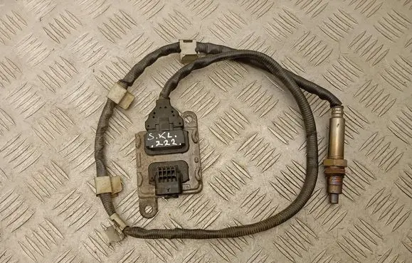 Mercedes-Benz S W222 Lambda probe sensor A0009057408 A2C12777200