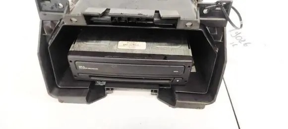 Volvo V50 CD/DVD changer 594390 16130002