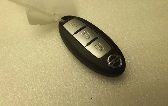 Nissan Qashqai J12 Ignition key/card 