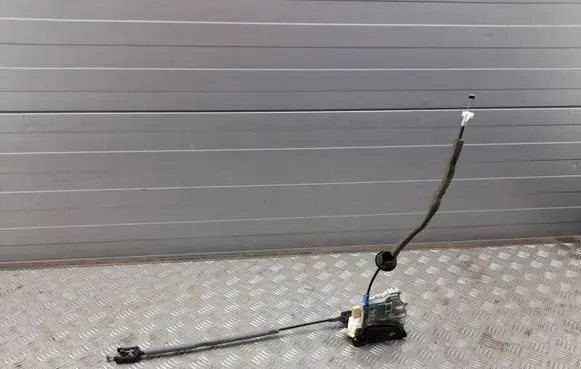 Audi A3 S3 8V Front door lock 8X1837016A