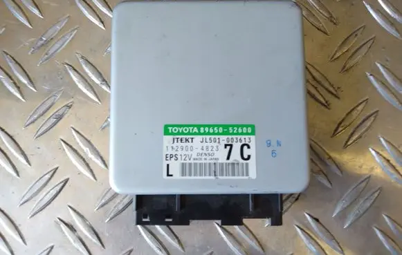 Subaru Trezia Power steering control unit/module 8965052600