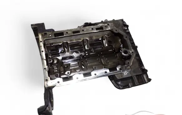 Jaguar XF X250 Oil sump 9X2Q6U004CB