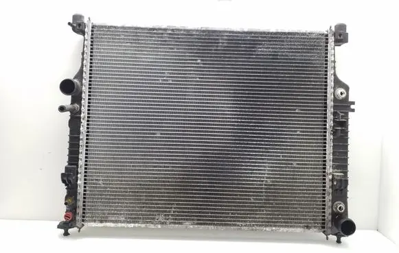 Mercedes-Benz R W251 Coolant radiator A2515000304
