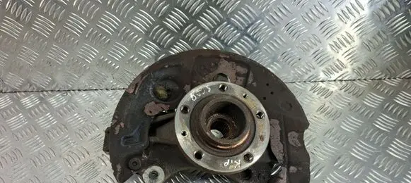 Peugeot 5008 II Front wheel hub spindle knuckle