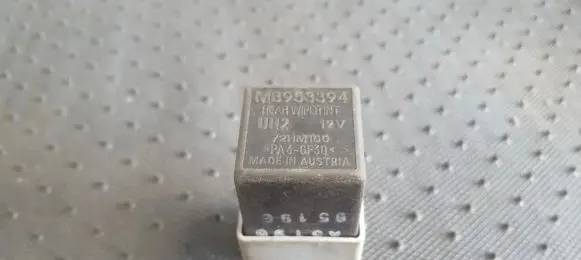 Mitsubishi Carisma Other relay MB953394 72HM100