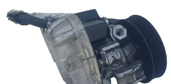 Mercedes-Benz C W203 Power steering pump A2039974282