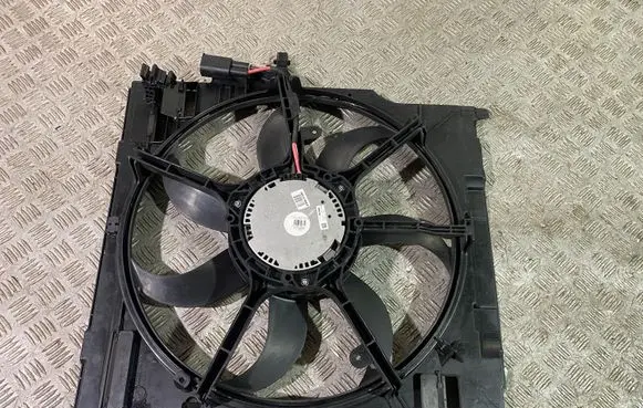 BMW X6 F16 Electric radiator cooling fan 7634467