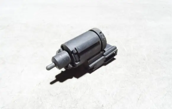 Audi A4 S4 B6 8E 8H Brake pedal sensor switch 8E0945515