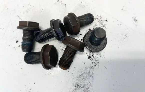 Skoda Fabia Mk2 (5J) Nuts/bolts 