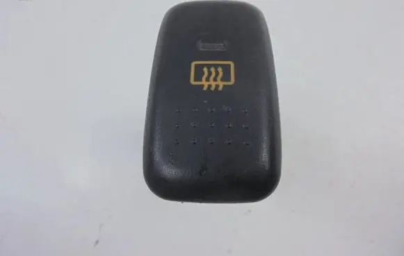 Honda HR-V Windscreen/window heater switch