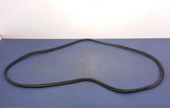 BMW X6M F86 Trunk rubber seal (body) 