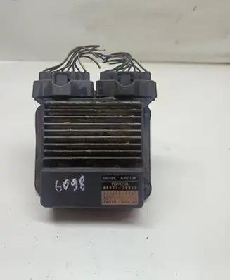 Toyota Corolla Verso E121 Fuel injection control unit/module 8987120050 1310001261