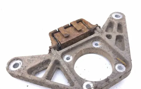 Jeep Cherokee Rear differential/diff mount bracket 