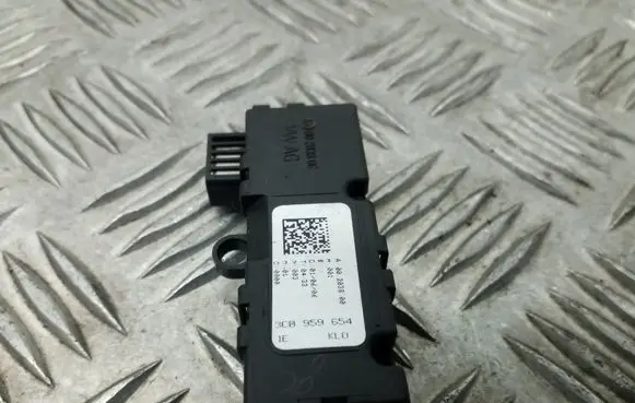 Volkswagen PASSAT B6 Steering angle sensor 3C0959654