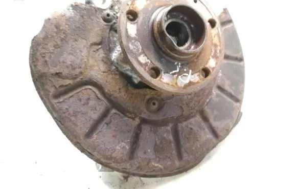 Front wheel hub spindle knuckle