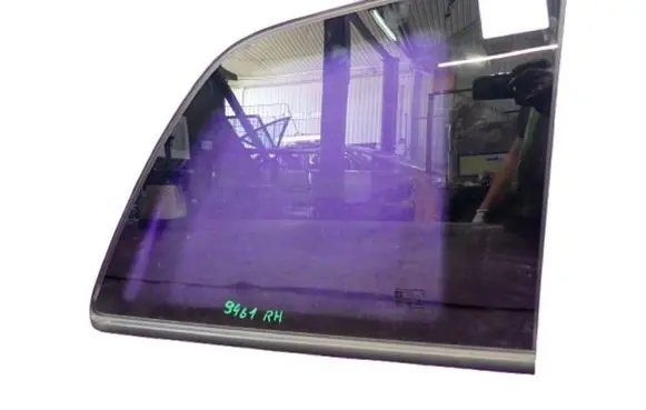 Opel Zafira B Rear side window