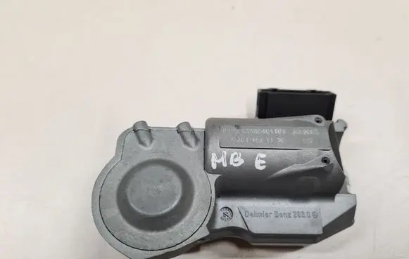 Mercedes-Benz E W211 Steering wheel lock A2034621130