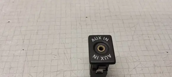 Volkswagen Caddy AUX in-socket connector G50243