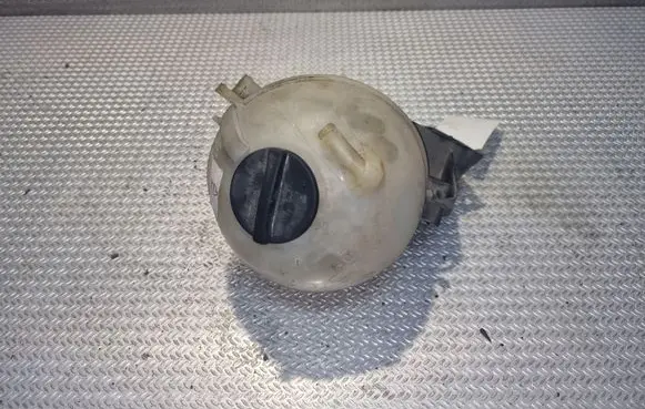 Mercedes-Benz Vito Viano W639 Coolant expansion tank/reservoir A6385840040