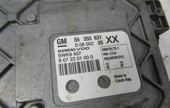 Opel Corsa C Engine control unit/module ECU 55355631