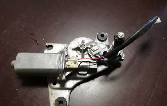 Mazda 626 Rear window wiper motor WM42041S