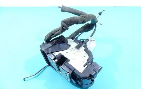 Nissan Juke I F15 Front door lock IMPRK1333023