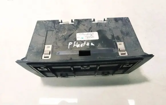 Volkswagen Phaeton Glove box 3d0858338b