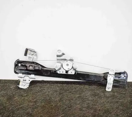 Opel Mokka Front door electric window regulator 