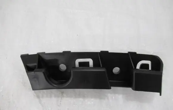 Peugeot 508 Fender mounting bracket 9686570480