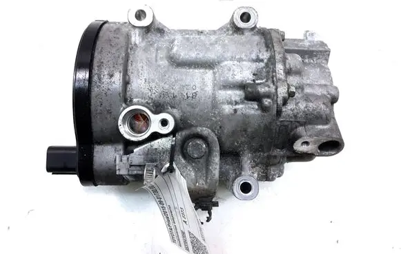 Toyota Prius (XW50) Air conditioning (A/C) compressor (pump) 8837047090