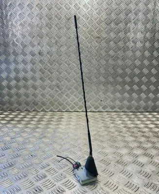 BMW 1 E82 E88 Aerial antenna amplifier 9127371