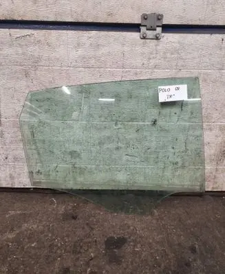 Volkswagen Polo V 6R Rear door window glass 43R000015