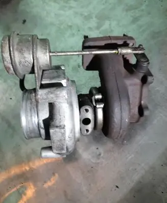 Iveco Daily 3rd gen Turbo 504092197 5230403