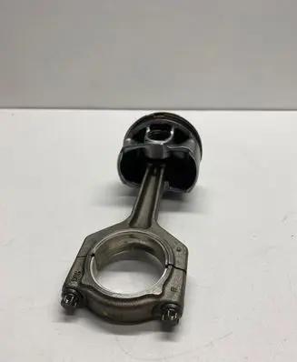 BMW M4 F82 F83 Piston with connecting rod 7846593 7846333 11247846593