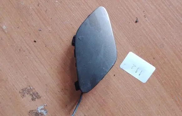 Mercedes-Benz E W212 Front tow hook cap/cover