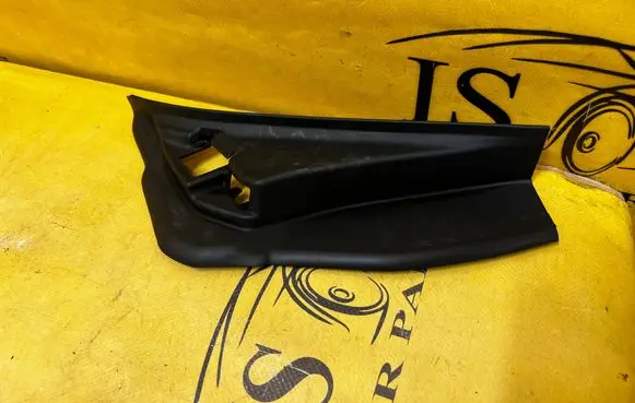 Tail light part