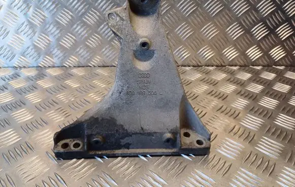 Audi A4 S4 B5 8D Engine mounting bracket 8D0199308L