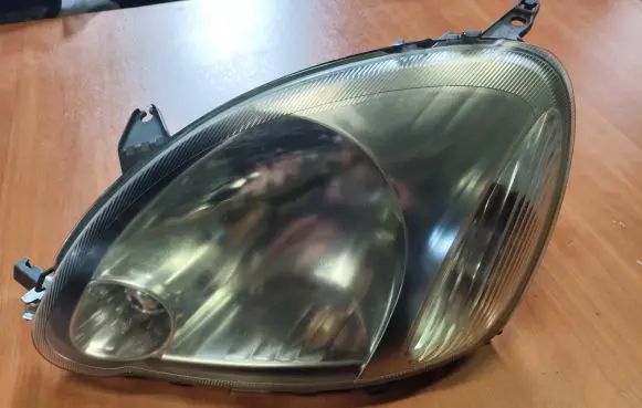 Toyota Yaris Headlight/headlamp 811500D08000 89007614 C052051