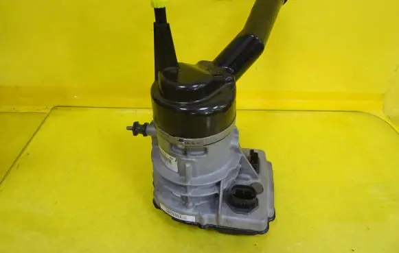 Citroen C4 I Picasso Power steering pump A0013520