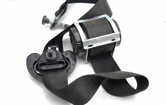 Mini Cooper Countryman R60 Front seatbelt 617059700B 110629