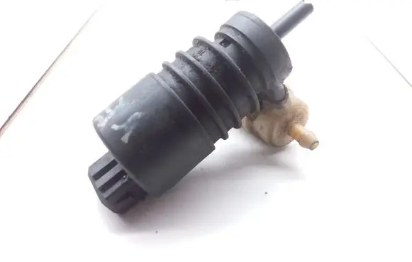 Opel Vectra C Windscreen/windshield washer pump