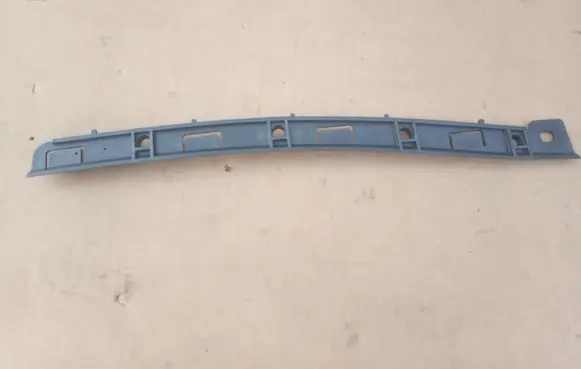 Audi R8 42 Front arch trim 427853946A