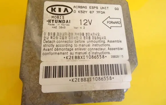 KIA Carnival Airbag control unit/module 0K52Y677F0A