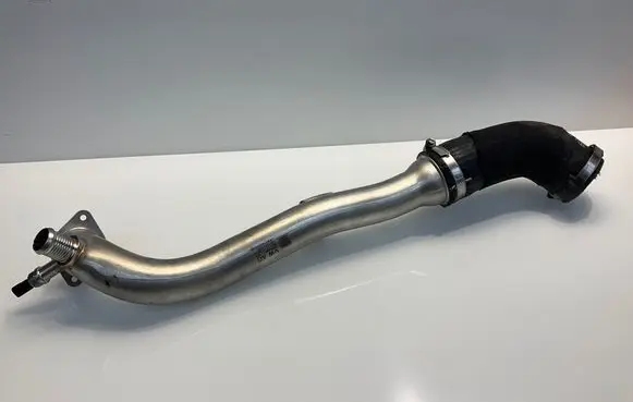 Intercooler hose/pipe