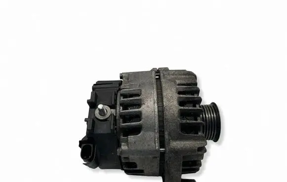 BMW X5 F15 Generator/alternator 8570675 S28AN13 FG23S068